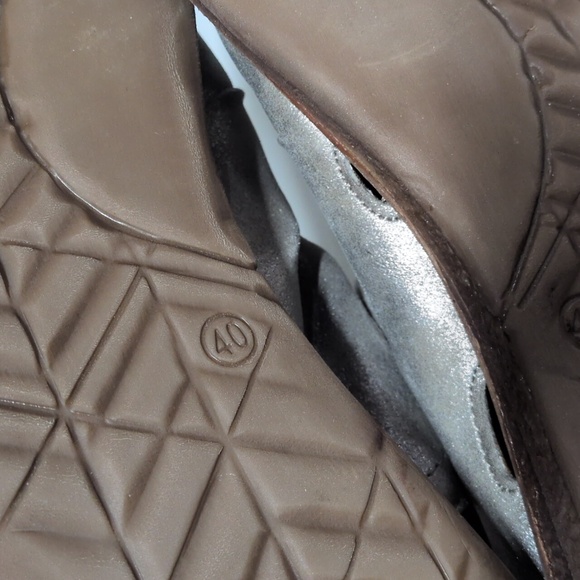 Miz Mooz Fallon Ankle Strap Metallic Gladiator Leather Sandal Size 9-9.5 (40) - Picture 7 of 9